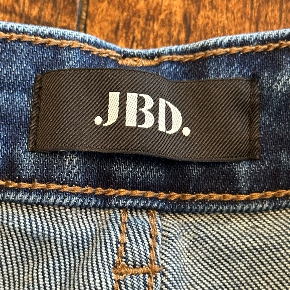 JBD | High Rise Cropped Wide Leg Jeans Raw Hem, Size 26 - Picture 6 of 13